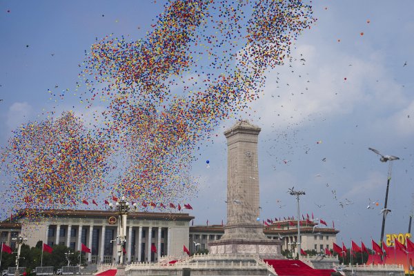 赢金配资网 【中国那些事儿】国际人士：中国抗战的贡献不只是胜利，更为世界创造了和平发展的机遇